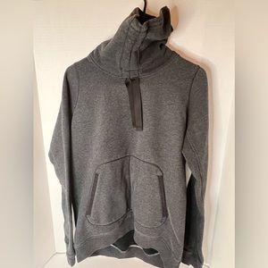Lululemon Athletica Avenue Turtleneck Pullover Heather Charcoal Gray Size 6